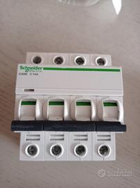 Interruttore Magnetotermico Schneider iC60N C10A
