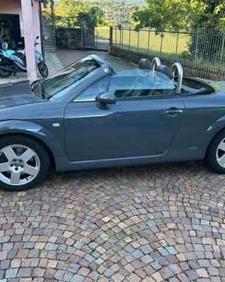 AUDI TT Roadster anno 2002