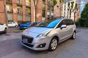 Peugeot 5008 5008 I 2015 2.0 bluehdi Allure