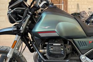 Moto Guzzi V85TT