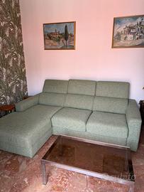 Divano letto come nuovo con isola