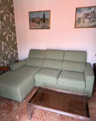 Divano letto come nuovo con isola