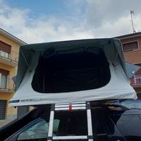 tenda da  tetto decathlon roof-top 500 con veranda