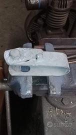 gancio tendifilo zincato per vigneto