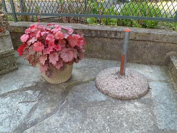 PORTA OMBRELLONE IN CEMENTO CON ASTA