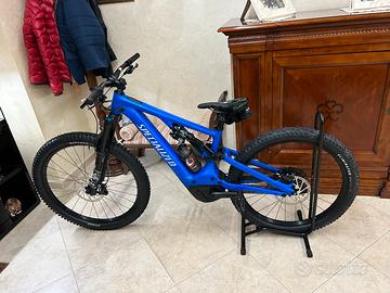 Specialized Turbo Levo 700 Wh