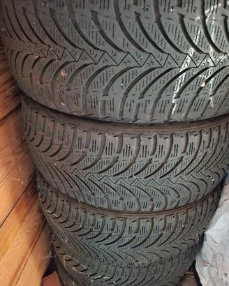 gomme NEXEN invernali 225 50 R 17