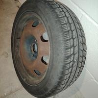 Gomme invernali 195/55/16 con cerchi 16.