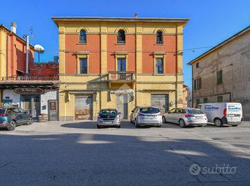 PALAZZINA A GALLIERA