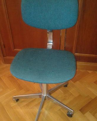 SGABELLO GIREVOLE MARCA VULCA
