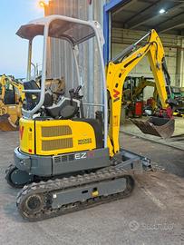 MINIESCAVATORE WACKER NEUSON EZ17