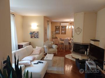 villa in piandisco di 9 vani