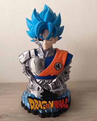 Busto Goku Cyborg LED SSG -  Versione Occhio Rosso