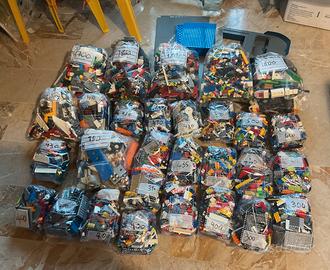 LEGO: 86 kit completi sfusi valore 3400 eur