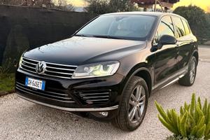 Volkswagen Touareg 3.0 TDI 262 CV tiptronic BlueMo