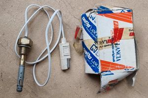 sensore livello olio thema 8.32