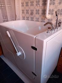 Vasca da bagno per anziani e disabili