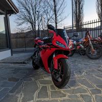 Honda CBR1000RR Fireblade 