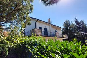 Terreno e villa