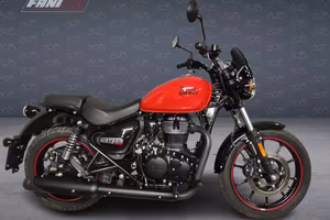 ROYAL ENFIELD Meteor 350 -