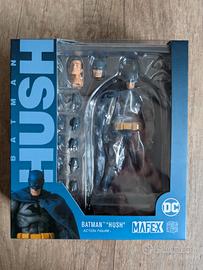 Action figure BATMAN HUSH Mafex NUOVO
