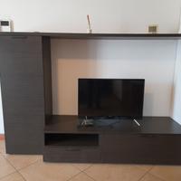 PARETE ATTREZZATA REVERSIBILE CON MOBILE PORTA TV