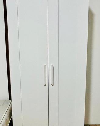 Armadio IKEA BRIMNES di colore bianco a due ante,