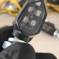 Frecce MICRO-LED OMOLOGATE