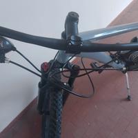 bici ultima generazionShimano con gomma di scorta 