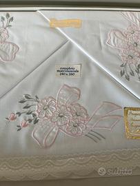 Lenzuola ricamate a mano