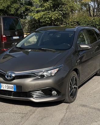 TOYOTA Auris Touring Sports 1.8 Hybrid Style