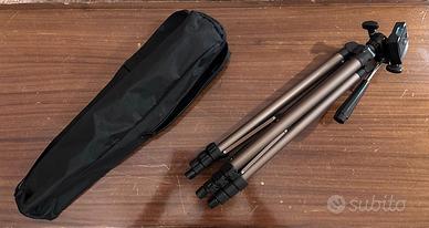 Treppiede per videocamere e fotocamere