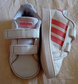 Adidas Sneakers n21 glitterate con Chicco vestito 