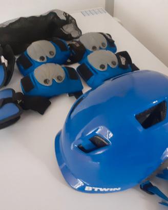 Protezione gomiti/ginocchia piu caschetto