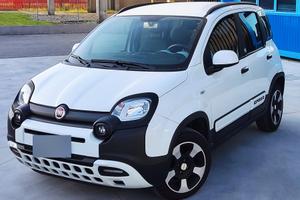 FIAT PANDA CROSS 1.0 HYBRID LAUNCH EDITION