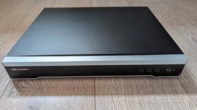 Videoregistratore Hikvision DS-7608NI-I2
