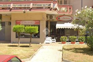 NEGOZIO A SANTA MARIA CAPUA VETERE