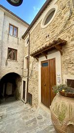 2 LOCALI A CASTELLABATE