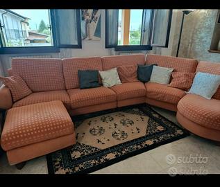 Divano in tessuto arancione