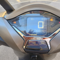 Scooter Honda sh 350 tenuto benissimo non inciden