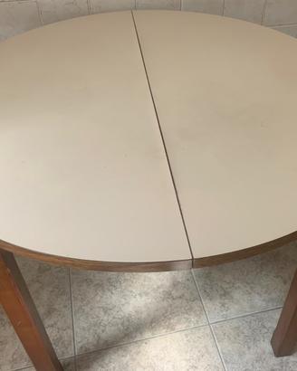 Tavolo rotondo