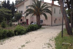 Casale immerso nella tranquillità