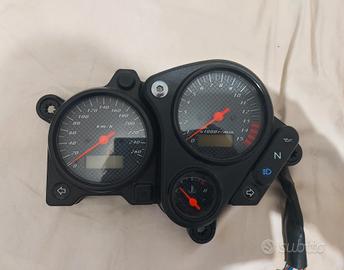 Honda Hornet 600s Strumentazione con Orologio