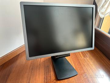 Monitor HP EliteDisplay E241i.