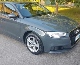 Audi A3 1.6 TDI S tronic Business