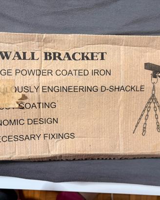 Supporto a muro per sacco boxe