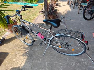 bici in alluminio ruota 28
