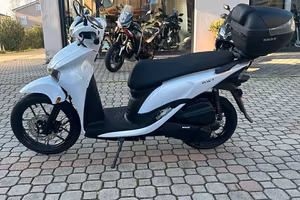 Sym BWT 125 * LEGGERO, COMPATTO, ECONOMICO