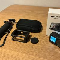 DJI Osmo Action 4 con accessori