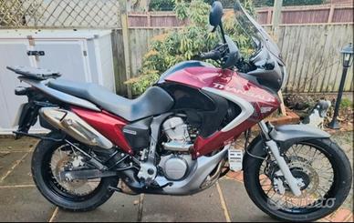 Moto Transalp XL 700 V